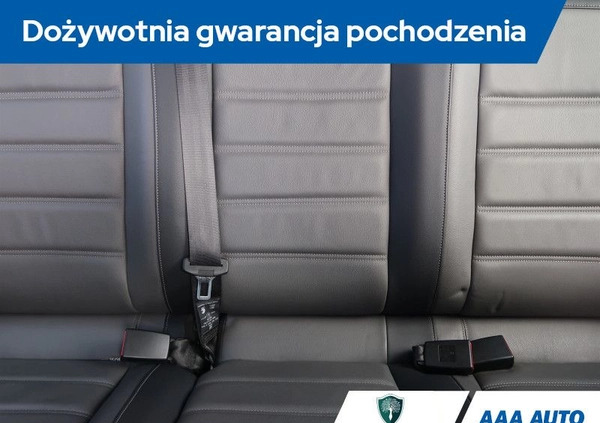 Volkswagen Amarok cena 135000 przebieg: 119320, rok produkcji 2018 z Przemyśl małe 436